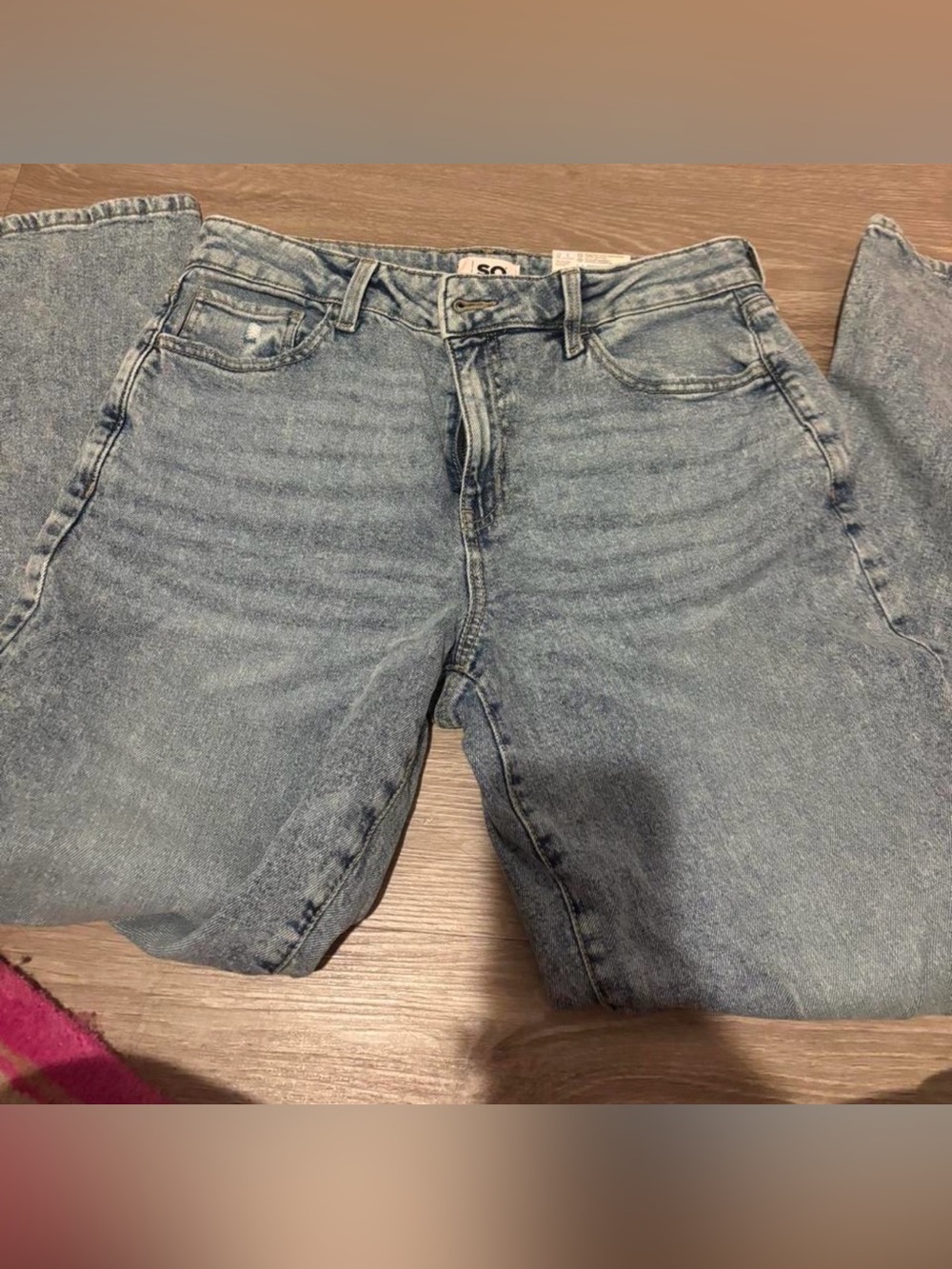 SO light wash 90s straight jean